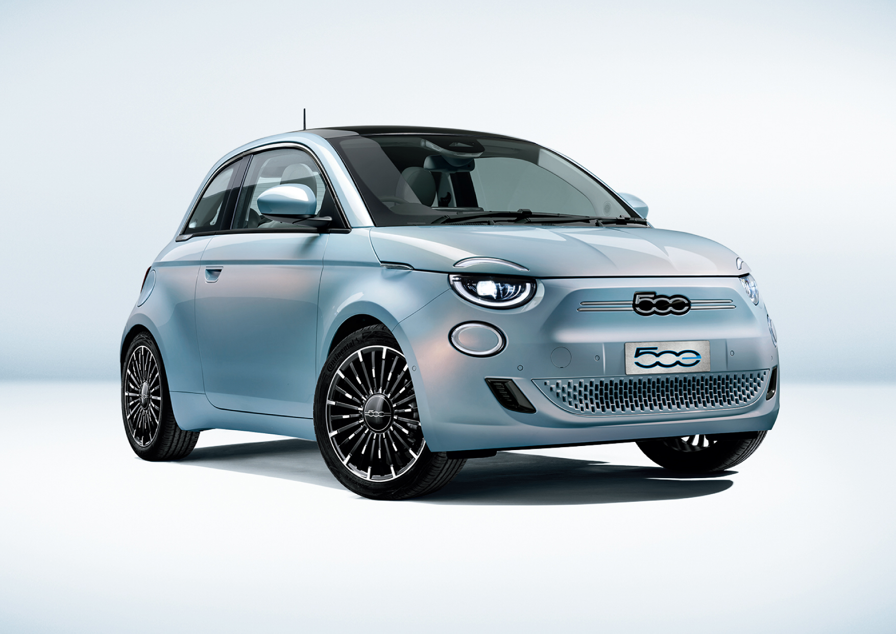 フィアット初の電気自動車「FIAT 500e」を発表 Stellantis ジャパン株式会社